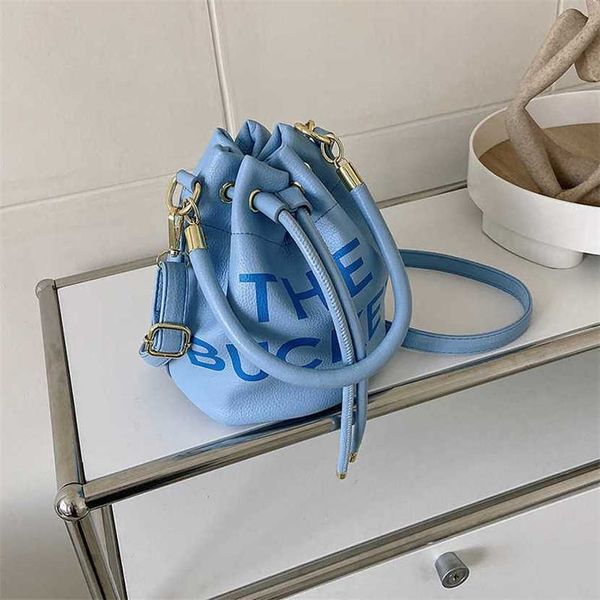 designer bag 2023 spring/summer new niche design letter bucket drawstring hand popular this year single shoulder crossbody
designer bag 2023 spring/summer new niche design letter bucket drawstring hand popular this year single shoulder crossbody