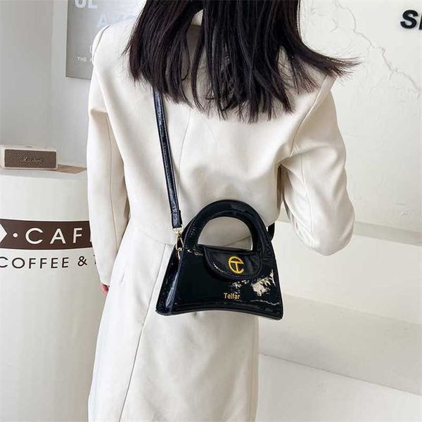 designer bag 2023 handbag new single shoulder handheld crossbody women's factory goods trend large capacity small square lacquer leathe
designer bag 2023 handbag new single shoulder handheld crossbody women's factory goods trend large capacity small square lacquer leathe