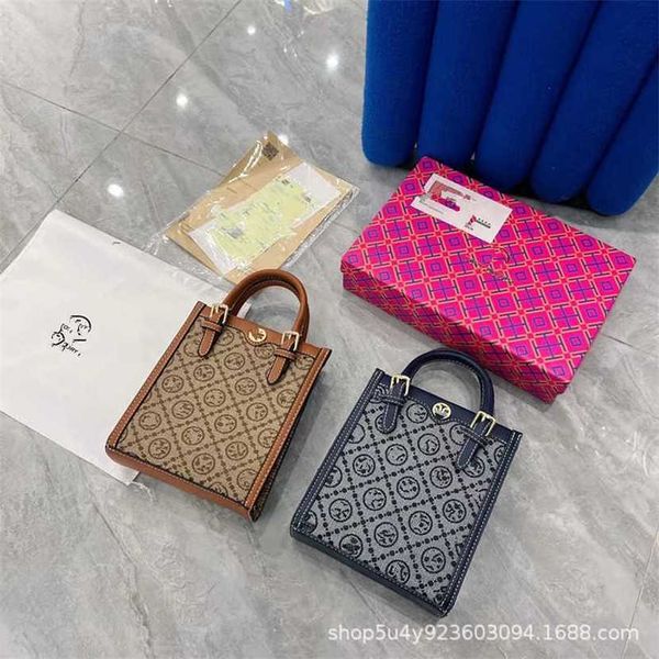designer bag 2023 hand mini s women's one-shoulder messenger design tb music portable small square advanced feeling
designer bag 2023 hand mini s women's one-shoulder messenger design tb music portable small square advanced feeling