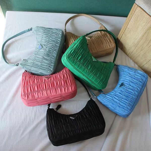 triangle shoulder bag wholesale canvas hobo for womens crossbody chest designer bag chains luxury tote handbag man messenger nylon beach wom
triangle shoulder bag wholesale canvas hobo for womens crossbody chest designer bag chains luxury tote handbag man messenger nylon beach wom