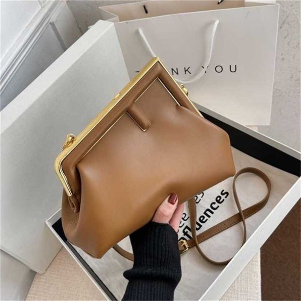 designer bag handbag style 2023 red same and popular family cloud advanced oblique span
designer bag handbag style 2023 red same and popular family cloud advanced oblique span