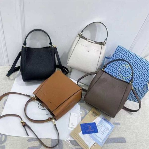 designer bag 2023 hand new minimalist and trendy deformed bucket high-end feeling small tote crossbody niche women's
designer bag 2023 hand new minimalist and trendy deformed bucket high-end feeling small tote crossbody niche women's