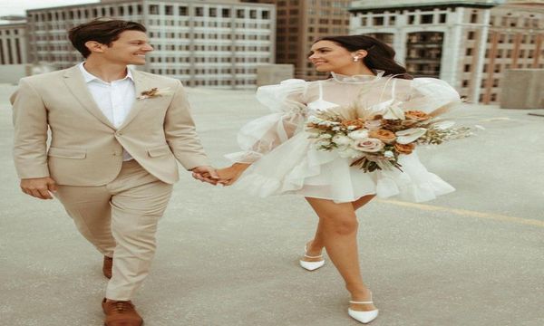 casual design short wedding dresses bridal gowns high neck long puffy sleeve ruffles a line cute mini vestido de noiva outdoor 2029738169, White
casual design short wedding dresses bridal gowns high neck long puffy sleeve ruffles a line cute mini vestido de noiva outdoor 2029738169, White
