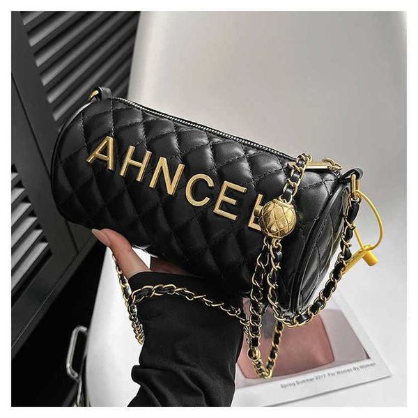 designer bag 2023 handbag trendy cylinder one shoulder casual classic lingge texture women's net red same style
designer bag 2023 handbag trendy cylinder one shoulder casual classic lingge texture women's net red same style