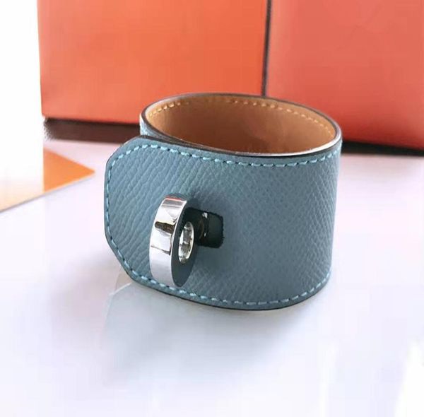 2020 daily jewelry tree pattern classic button leather bracelet men bracelet jewelry fashion cowskin bracelet h bracelets 7158130, Black
2020 daily jewelry tree pattern classic button leather bracelet men bracelet jewelry fashion cowskin bracelet h bracelets 7158130, Black