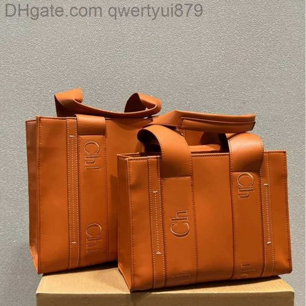 designer bag5a designer totes embroidery decoration two kinds of size classic plain leather handbags
designer bag5a designer totes embroidery decoration two kinds of size classic plain leather handbags
