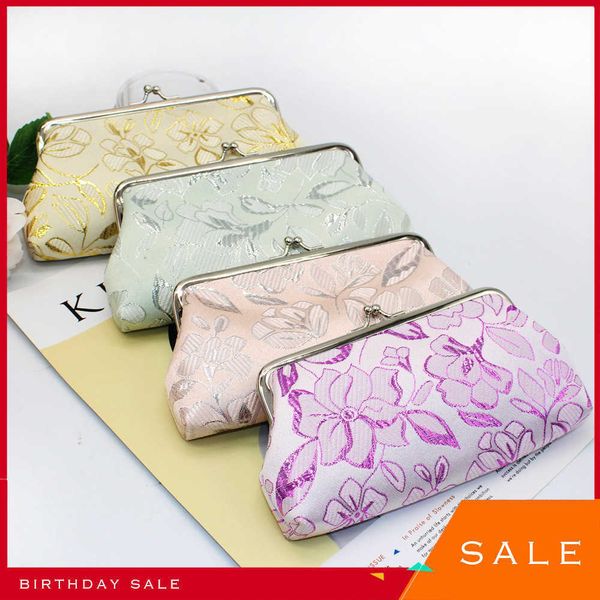 fashion exquisite small coin purse ethnic style silk and satin fabric art women's mid length wallet handheld small bag zero key, Red;black
fashion exquisite small coin purse ethnic style silk and satin fabric art women's mid length wallet handheld small bag zero key, Red;black