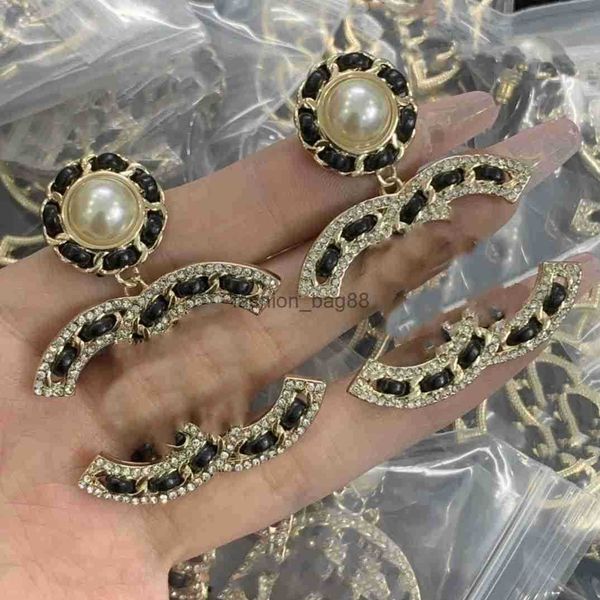 2023 premium brand stud earring designer girl's love channel earrings luxury fashion jewelry earring gift accessories ccity art design, Golden;silver
2023 premium brand stud earring designer girl's love channel earrings luxury fashion jewelry earring gift accessories ccity art design, Golden;silver