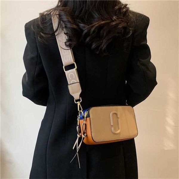 designer bag 2023 handbag spring/summer new s popular and able wide strap single shoulder crossbody versatile small square
designer bag 2023 handbag spring/summer new s popular and able wide strap single shoulder crossbody versatile small square