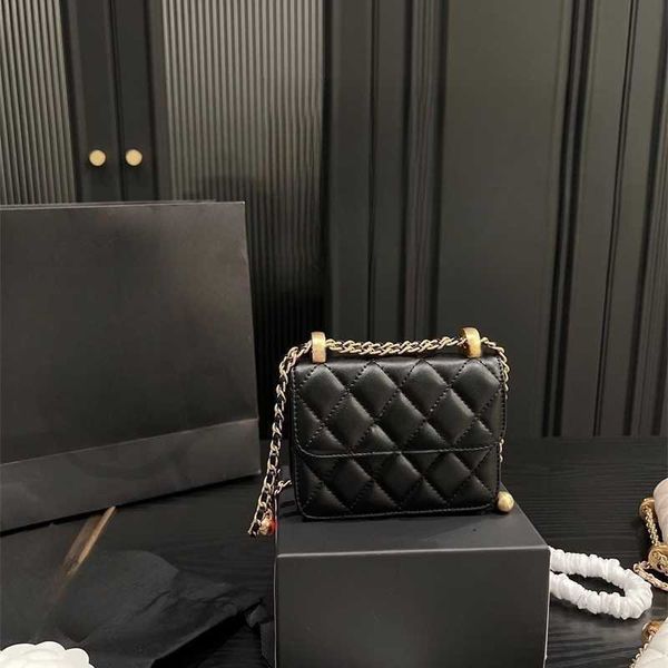 luxurys channel bag designer bags handbag double gold ball mini red envelope bag tote fashion texture leather multifunctional portable shoul
luxurys channel bag designer bags handbag double gold ball mini red envelope bag tote fashion texture leather multifunctional portable shoul