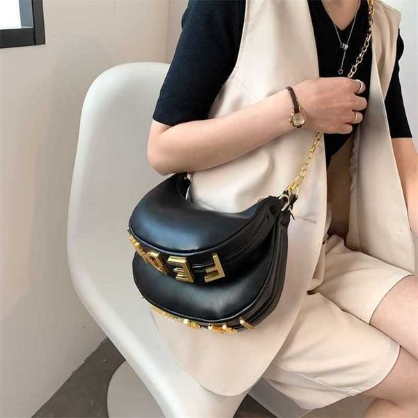 designer bag 2023 handbag spring new wrist moon teeth advanced underarm crescent chain strap single shoulder crossbody
designer bag 2023 handbag spring new wrist moon teeth advanced underarm crescent chain strap single shoulder crossbody