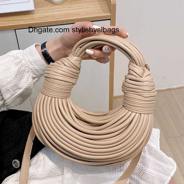 evening bags 2022 trend new line bundle clutch bag for female women's purses and handbags designer shoulder bag senior hobos sac
evening bags 2022 trend new line bundle clutch bag for female women's purses and handbags designer shoulder bag senior hobos sac
