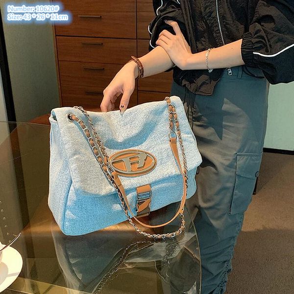 factory wholesale ladies shoulder bags soft and comfortable wear-resistant denim chain bag large canvas stray backpack simple blue ladies ha
factory wholesale ladies shoulder bags soft and comfortable wear-resistant denim chain bag large canvas stray backpack simple blue ladies ha