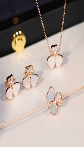 luxury pendant necklaces chopin happy hearts wings happy diamond choprd necklace3667780, Silver
luxury pendant necklaces chopin happy hearts wings happy diamond choprd necklace3667780, Silver