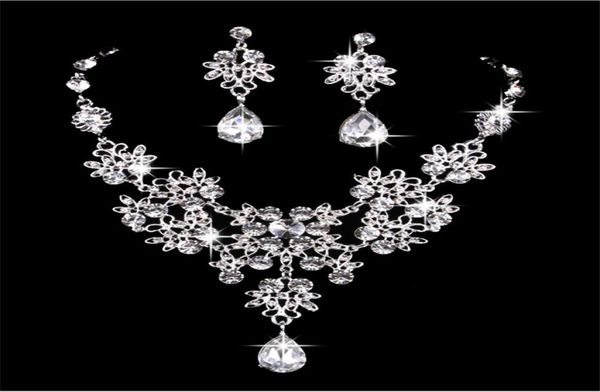 bridal crystal necklace earring set shiny wedding professional jewelry five crystal colors extravagant and beautiful bride jewelry9806895, Slivery;golden
bridal crystal necklace earring set shiny wedding professional jewelry five crystal colors extravagant and beautiful bride jewelry9806895, Slivery;golden