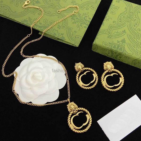2023-vintage lion pendant earrings necklace designer jewelry sets gold double letter long necklaces with box birthday gift, Silver
2023-vintage lion pendant earrings necklace designer jewelry sets gold double letter long necklaces with box birthday gift, Silver
