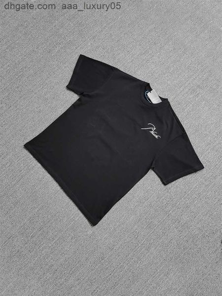 designer fashion clothing tees tshirts high street trend brand rhude embroidery american versatile loose vtg short sleeve t-shirt men cotto, White;black
designer fashion clothing tees tshirts high street trend brand rhude embroidery american versatile loose vtg short sleeve t-shirt men cotto, White;black