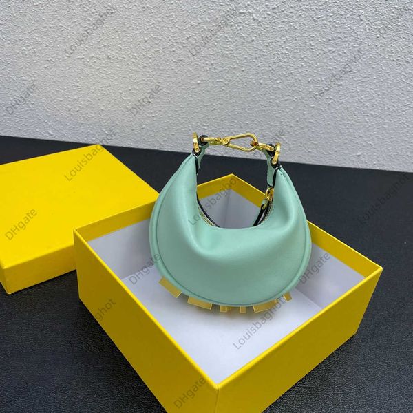 7a luxury handbag mini bag vintage bag designer crescent shoulder bag small french face women bag underarm bag tramp lacquer leather letter
7a luxury handbag mini bag vintage bag designer crescent shoulder bag small french face women bag underarm bag tramp lacquer leather letter