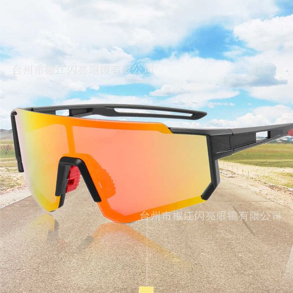 new men's outdoor cycling glasses color changing polarized fashionable and trendy sunglasses 9927, White;black
new men's outdoor cycling glasses color changing polarized fashionable and trendy sunglasses 9927, White;black