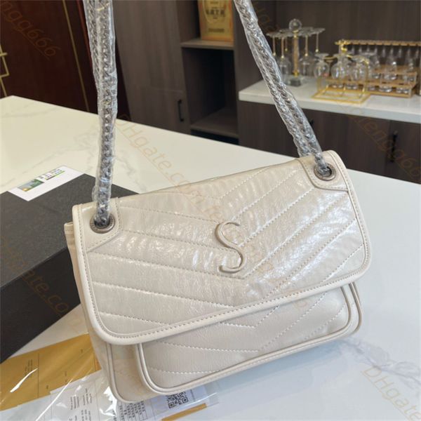 high fashion designers folding shoulders bag evening bags fashion vintage leather handbags lady chain shoulder pleated cross body bags clutc
high fashion designers folding shoulders bag evening bags fashion vintage leather handbags lady chain shoulder pleated cross body bags clutc