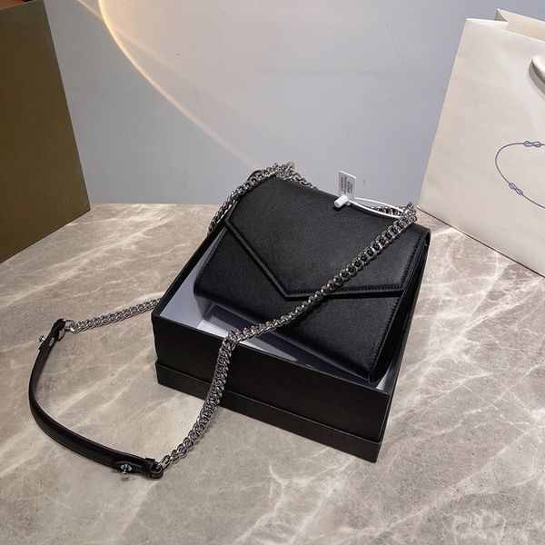 chains elegant triangle genuine leather women purse luxury cross pattern handbag shopping flap designer bag lady prad shoulder handle crossb
chains elegant triangle genuine leather women purse luxury cross pattern handbag shopping flap designer bag lady prad shoulder handle crossb