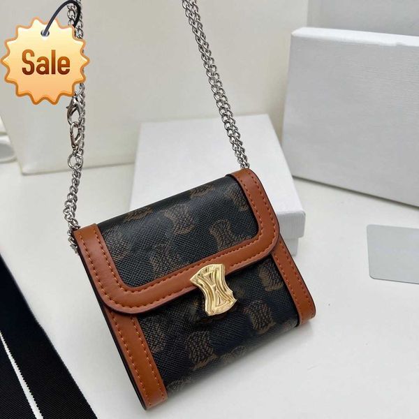 woman's brand brand designer bags card pack wallet tote new fashion texture chain leather multifunctional portable three fold wallet ba
woman's brand brand designer bags card pack wallet tote new fashion texture chain leather multifunctional portable three fold wallet ba
