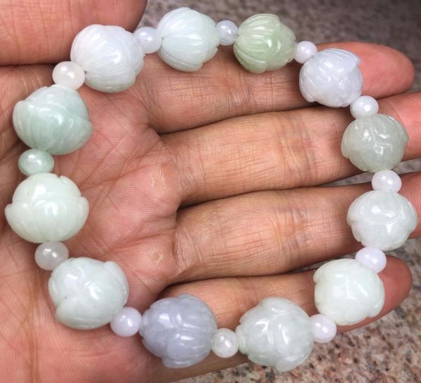 light green natural a jade jadeite beads carved lotus flower bracelet3174405, Silver
light green natural a jade jadeite beads carved lotus flower bracelet3174405, Silver