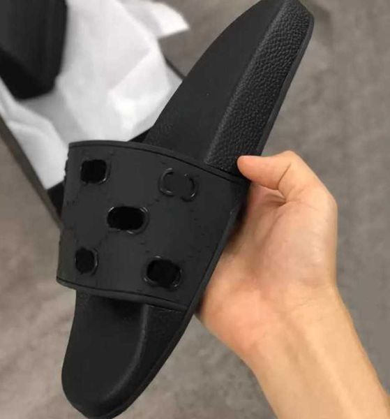 designer sandalsmen women rubber hollow out slide sandal black white slipper summer beach flat slides fashion girl print flip flops slipper
designer sandalsmen women rubber hollow out slide sandal black white slipper summer beach flat slides fashion girl print flip flops slipper