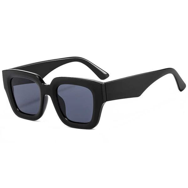 2022 new network celebrity personality box in fashion spicy concave shape sunglasses girl, White;black
2022 new network celebrity personality box in fashion spicy concave shape sunglasses girl, White;black