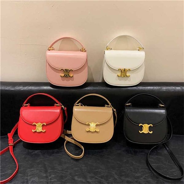 women's bag 2023 new high end fashion triumphal arch saddle bag tofu bag single shoulder oblique straddle bag 60% factory outlet sale
women's bag 2023 new high end fashion triumphal arch saddle bag tofu bag single shoulder oblique straddle bag 60% factory outlet sale
