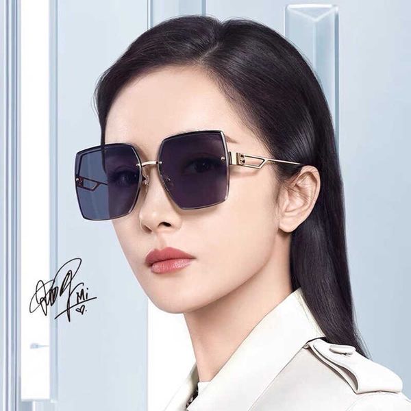 large frame hd nylon polarized large sunglasses frameless myopia female covering plain face yang mi affordable, White;black
large frame hd nylon polarized large sunglasses frameless myopia female covering plain face yang mi affordable, White;black