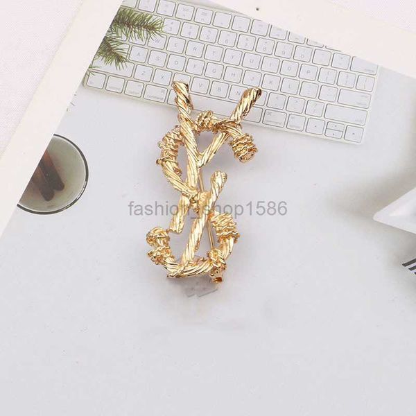 individuality gold plated brand designer letters brooch fashion famous women alloy letter pearl luxury couples crystal rhinestone suit pin j, Gray
individuality gold plated brand designer letters brooch fashion famous women alloy letter pearl luxury couples crystal rhinestone suit pin j, Gray