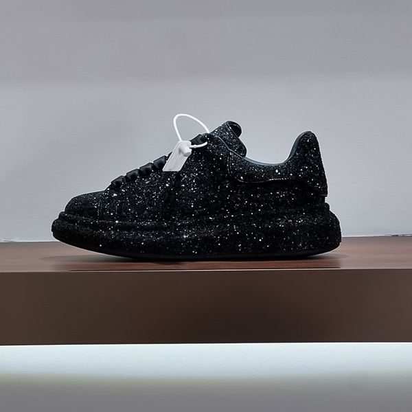 shining heightened black skate shoe mens shoes womens shoes luxury designer couples outdoor casual leather sneakers sizes 35-45 +box
shining heightened black skate shoe mens shoes womens shoes luxury designer couples outdoor casual leather sneakers sizes 35-45 +box