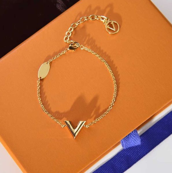 charm bracelets designer for women luxury jewelry womens gold love links ladies letter v ornaments bracciale chains tidal flow design 669ess, Golden;silver
charm bracelets designer for women luxury jewelry womens gold love links ladies letter v ornaments bracciale chains tidal flow design 669ess, Golden;silver