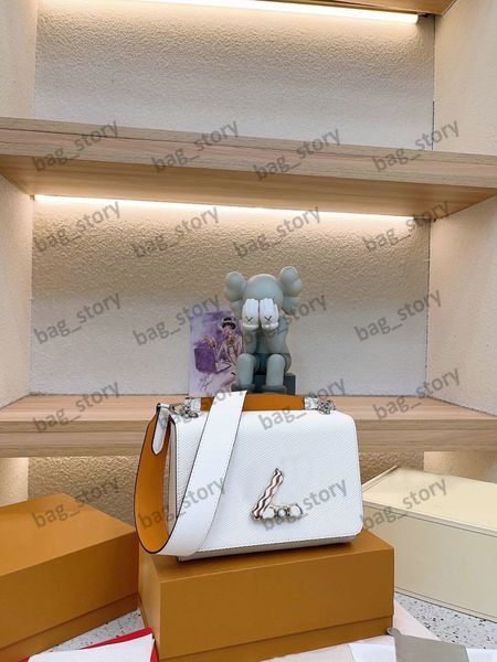 twist mm womens designer bag 2023 by the pool summer textured epi grained leather flap purse twist lock shoulder bag with wide strap luxurys
twist mm womens designer bag 2023 by the pool summer textured epi grained leather flap purse twist lock shoulder bag with wide strap luxurys