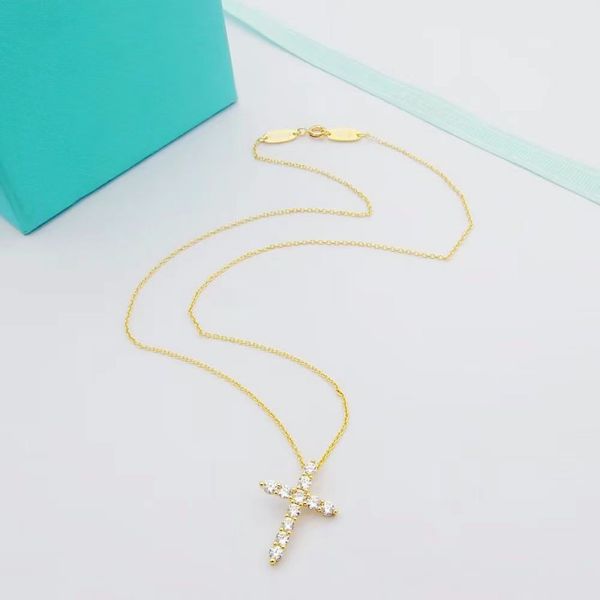 classic high-end women's diamond cross necklace fashion designer pendant girls festival gift factory wholesale and retail with box, Silver
classic high-end women's diamond cross necklace fashion designer pendant girls festival gift factory wholesale and retail with box, Silver