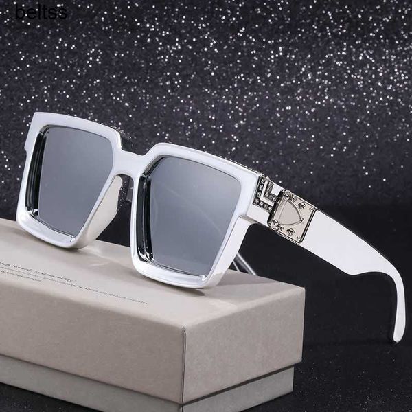 millionaires with diamond inlaid generous frame lvity sun glasses men's domineering social sunglasses women's sunshade trend, White;black
millionaires with diamond inlaid generous frame lvity sun glasses men's domineering social sunglasses women's sunshade trend, White;black