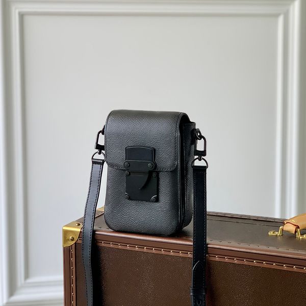 vertical wearable wallet designer shoulder bag coated canvas mobile phone bag 10a mirror quality mini handbag with box l329
vertical wearable wallet designer shoulder bag coated canvas mobile phone bag 10a mirror quality mini handbag with box l329