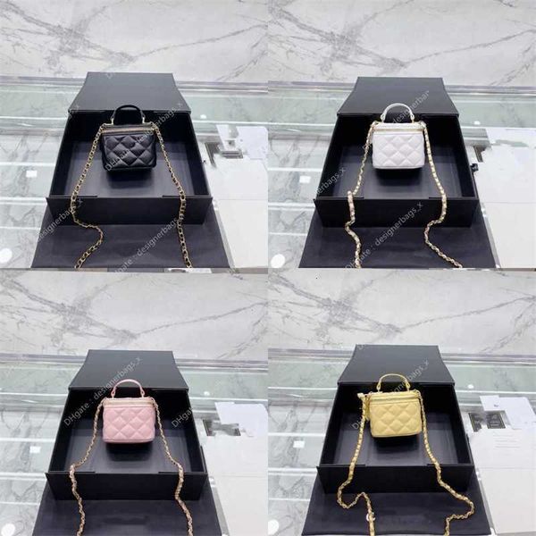chain luxurys designer bags 2023 flap new portable leisure small makeup bags luxury crossbody women fragrance mini lingge messenger box hobo
chain luxurys designer bags 2023 flap new portable leisure small makeup bags luxury crossbody women fragrance mini lingge messenger box hobo