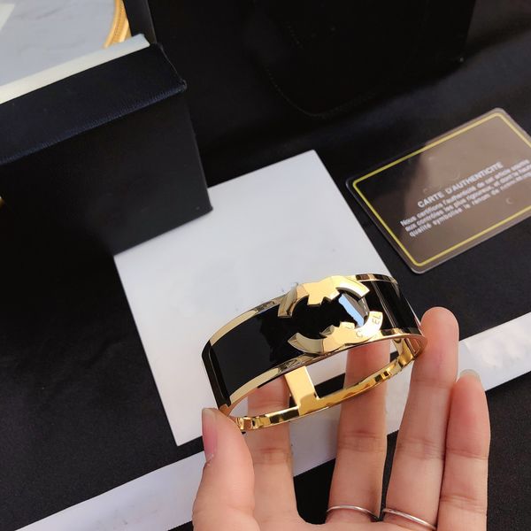 brand gold bangle famous designer bracelet fashion circle couple love bracelet luxury jewelry party birthday accessories gift box classic st, Black
brand gold bangle famous designer bracelet fashion circle couple love bracelet luxury jewelry party birthday accessories gift box classic st, Black