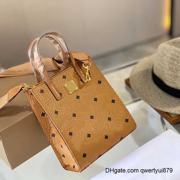 totes designer handbag women casual fashion handbags shoulder bag portable letter printing leather shopping tote luxury storing items wallet
totes designer handbag women casual fashion handbags shoulder bag portable letter printing leather shopping tote luxury storing items wallet