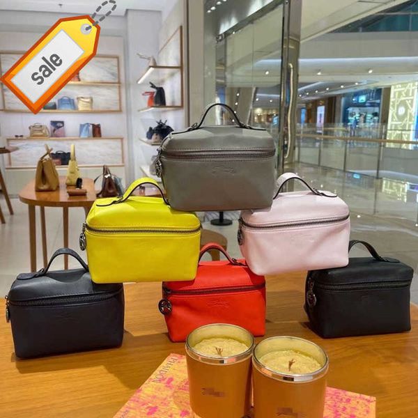 women's designer bags high version 2023 new longxiang bag full leather lunch box mini crossbody handheld makeup dumpling factory direct
women's designer bags high version 2023 new longxiang bag full leather lunch box mini crossbody handheld makeup dumpling factory direct