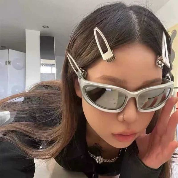 trendy girlshigh-end silver sunglasses y2k square concave shapeuv resistant summer, White;black
trendy girlshigh-end silver sunglasses y2k square concave shapeuv resistant summer, White;black