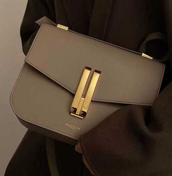 evening bags demellier british minority tofu bag women's 2022 new fashion leather one shoulder cross body small square bag
evening bags demellier british minority tofu bag women's 2022 new fashion leather one shoulder cross body small square bag