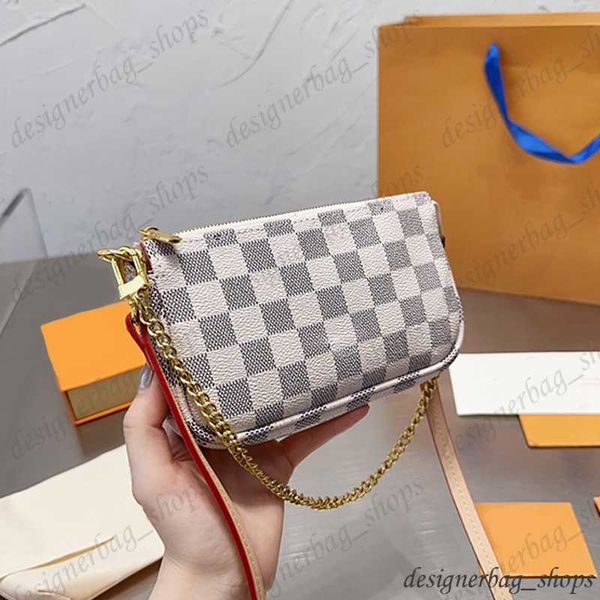 new coin purse handheld single shoulder crossbody chain small bag modern fashion women's hundred shoulder bag cowhide bag can choose gi
new coin purse handheld single shoulder crossbody chain small bag modern fashion women's hundred shoulder bag cowhide bag can choose gi