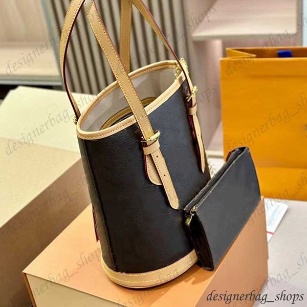 luxury designer bags embossed bucket bag large capacity leather handbag inner strap small bag two in one women's fashion underarm bag p
luxury designer bags embossed bucket bag large capacity leather handbag inner strap small bag two in one women's fashion underarm bag p