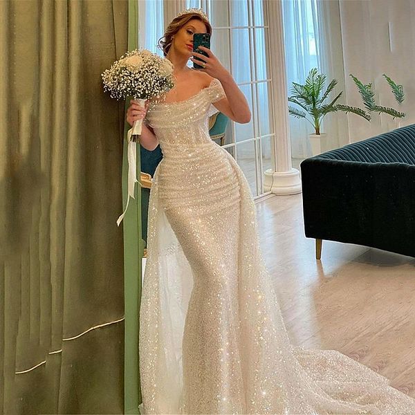 glitter white sequined mermaid wedding dresses with detachable train sleeveless scoop neck long shiny bridal gowns corset simple robe de mar
glitter white sequined mermaid wedding dresses with detachable train sleeveless scoop neck long shiny bridal gowns corset simple robe de mar