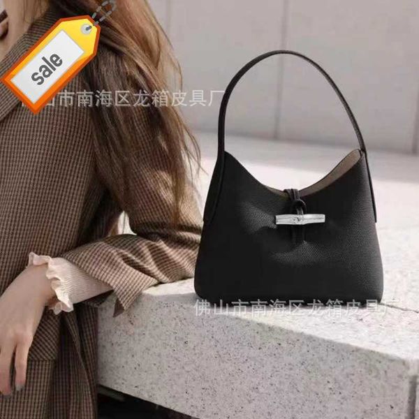 women's designer bags 2023 new jiaozi longxiang bamboo joint bag bucket premium feel handbag fashion underarm factory direct sales
women's designer bags 2023 new jiaozi longxiang bamboo joint bag bucket premium feel handbag fashion underarm factory direct sales