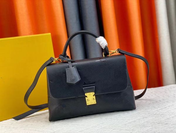 luxury shoulder bags designer handbag evening bag woman hight quality fashion leather bags the tote bag classic clutch bag fashionable flip
luxury shoulder bags designer handbag evening bag woman hight quality fashion leather bags the tote bag classic clutch bag fashionable flip