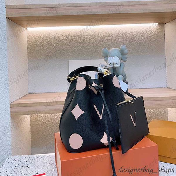 luxury bags famous brand bag new drawstring bucket bag shoulder women's bag champagne bucket adjustable shoulder strap zipper inside po
luxury bags famous brand bag new drawstring bucket bag shoulder women's bag champagne bucket adjustable shoulder strap zipper inside po